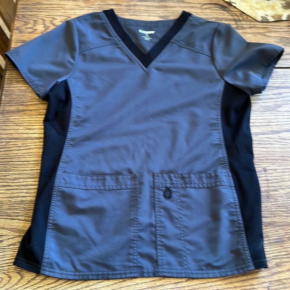 Scrub top sm